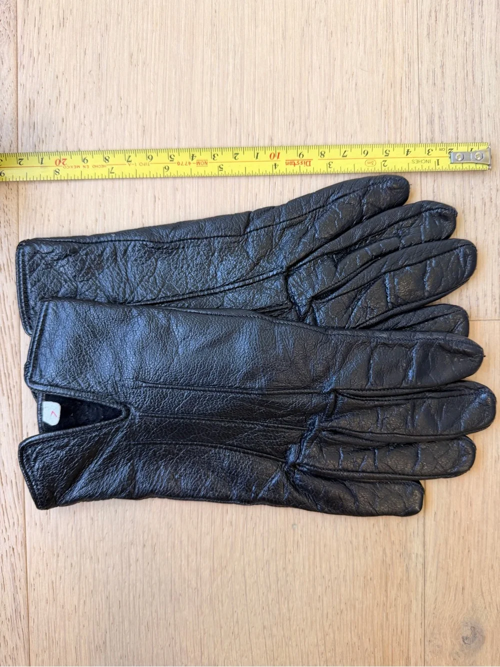 Women’s Black Leather Gloves